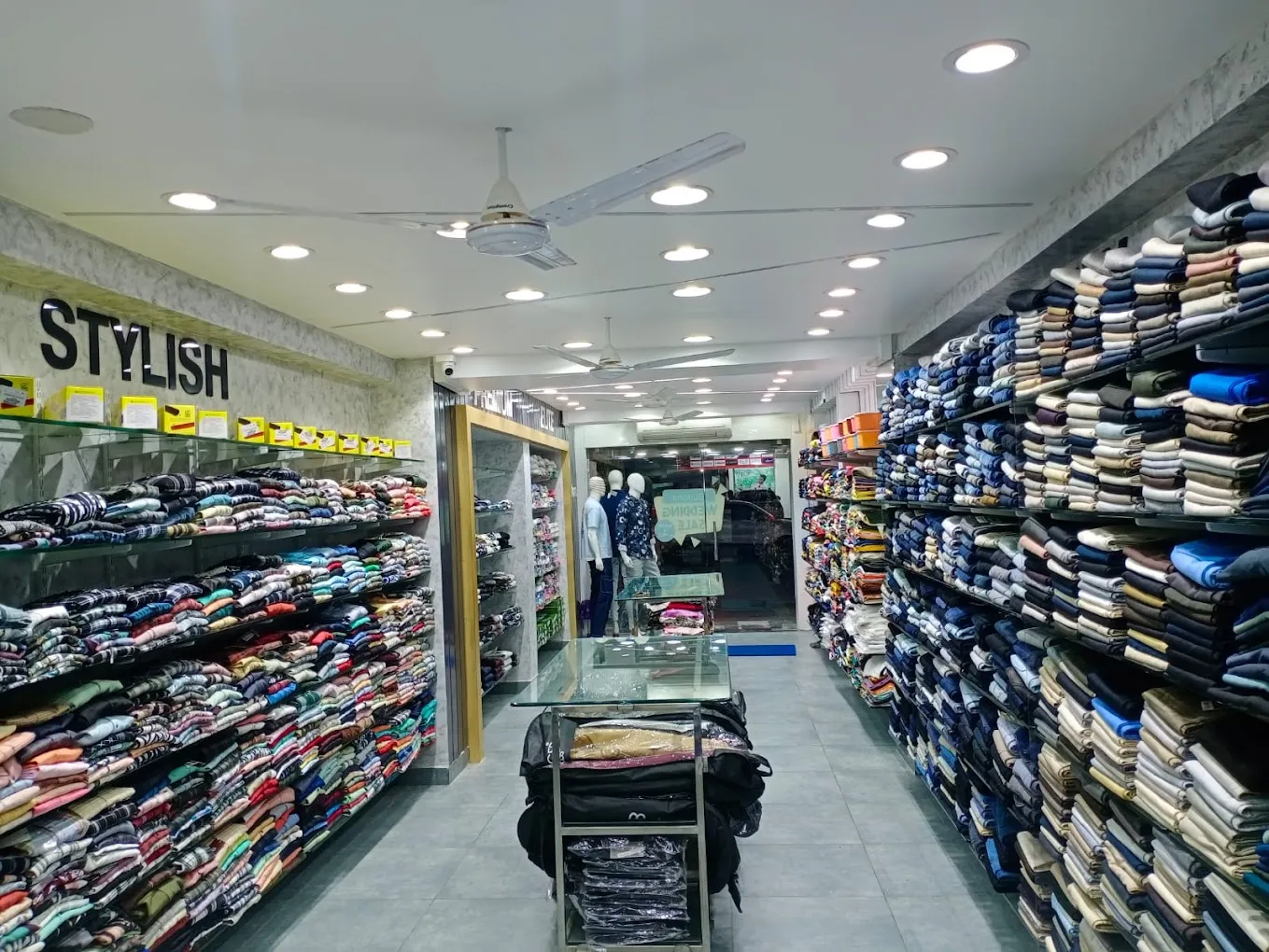 Buttons Menswear - Nolambur