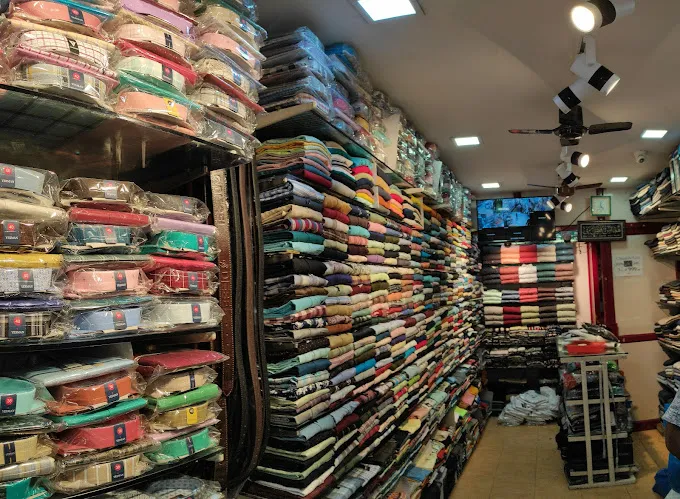 Dress World