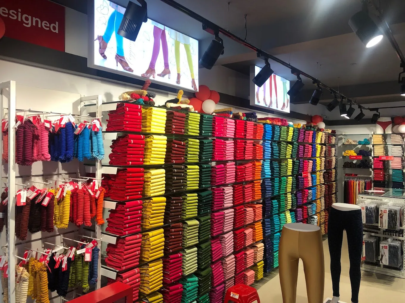 Prisma Exclusive Store-Mogappair