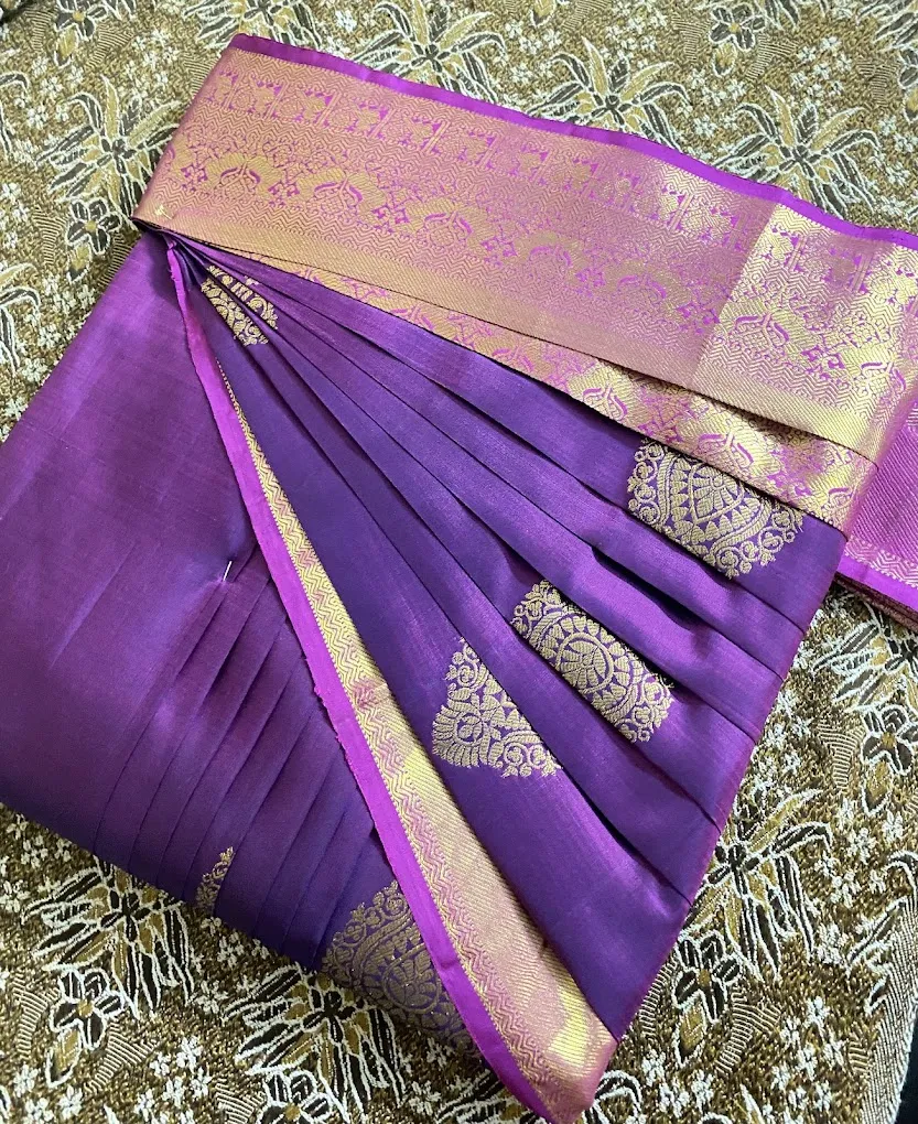 Saree Prepleating service & draping