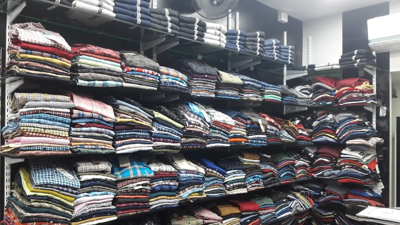 D BOX MENS WEAR