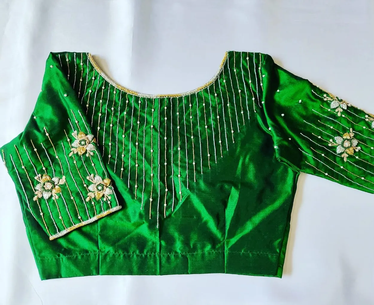 J J FASHIONS & TAILORING