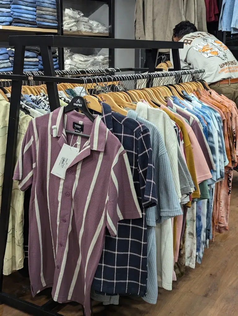 Snipes Mens Wear Guduvancheri