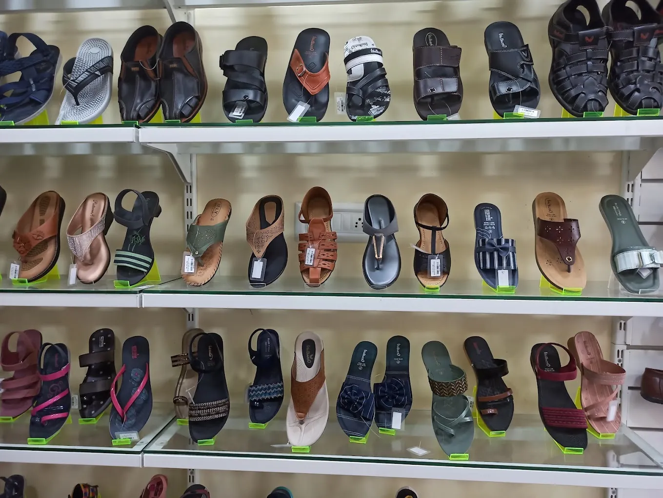 LIMRA FASHIONS & FOOTWEARS