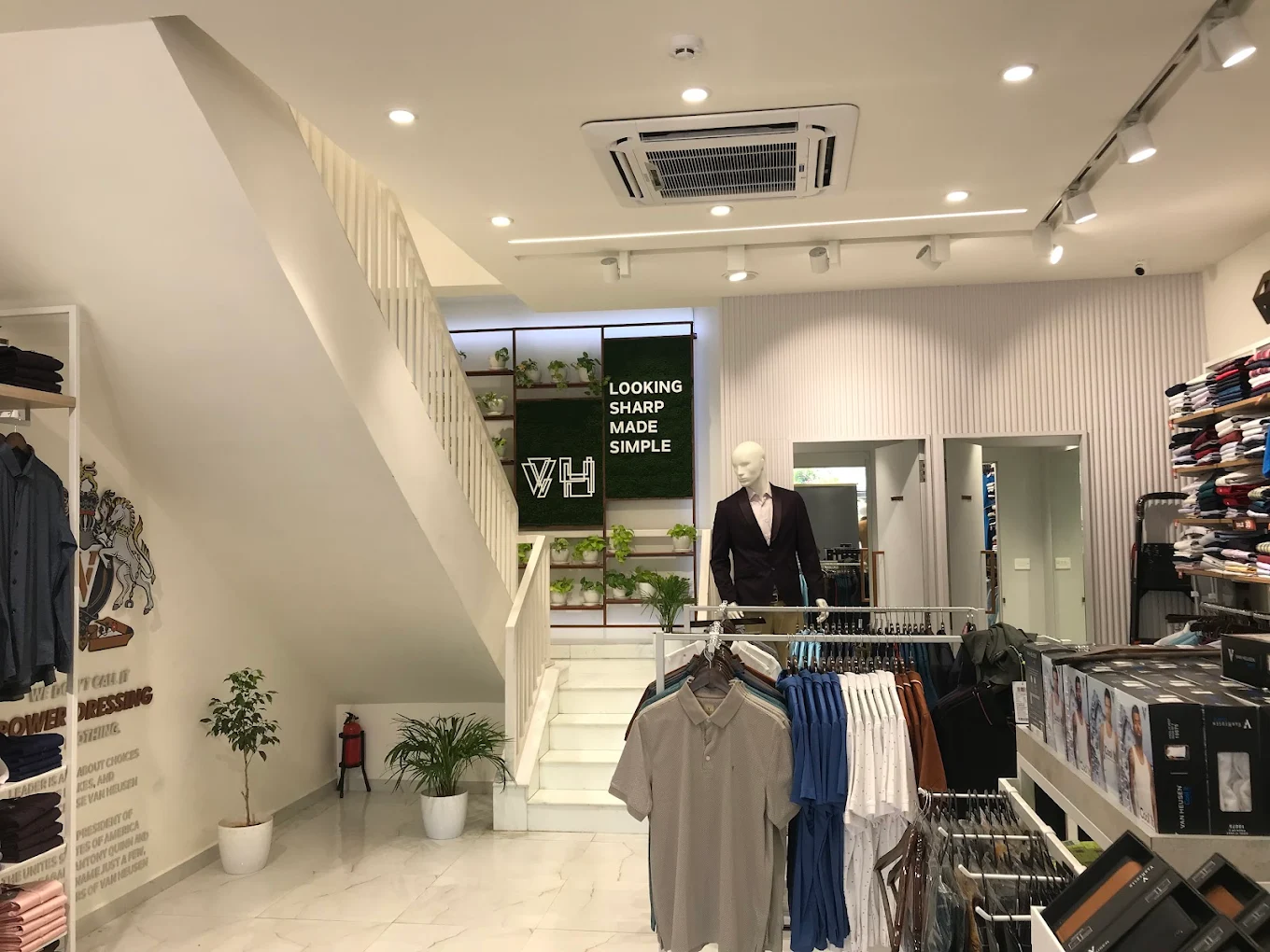 Van Heusen Sembakkam